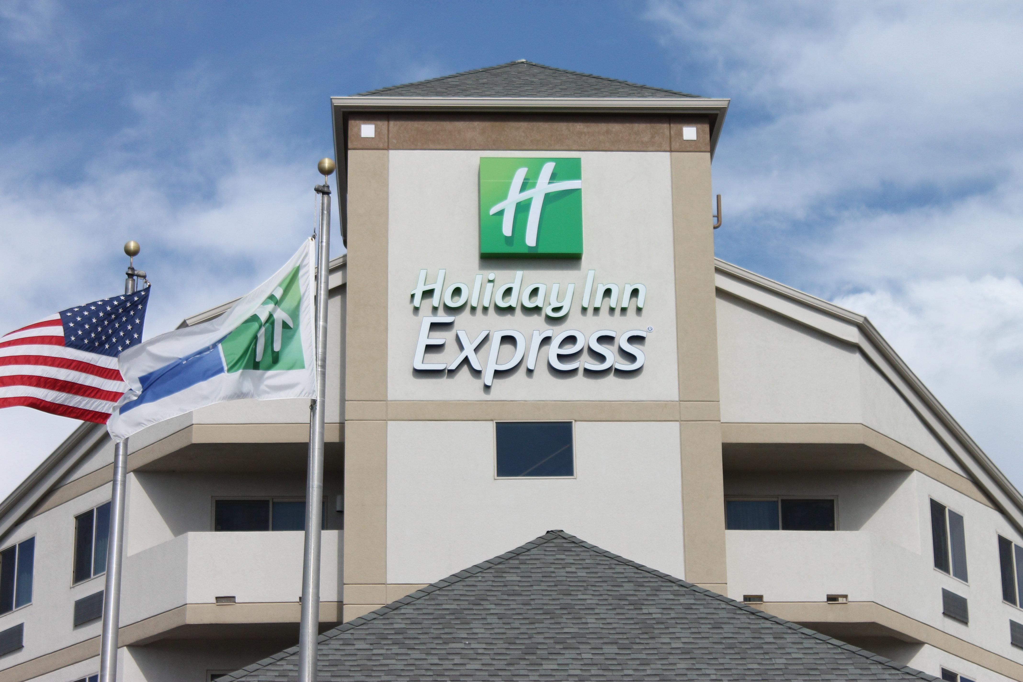 Hilton Garden Inn Colorado Springs Airport Exterior photo