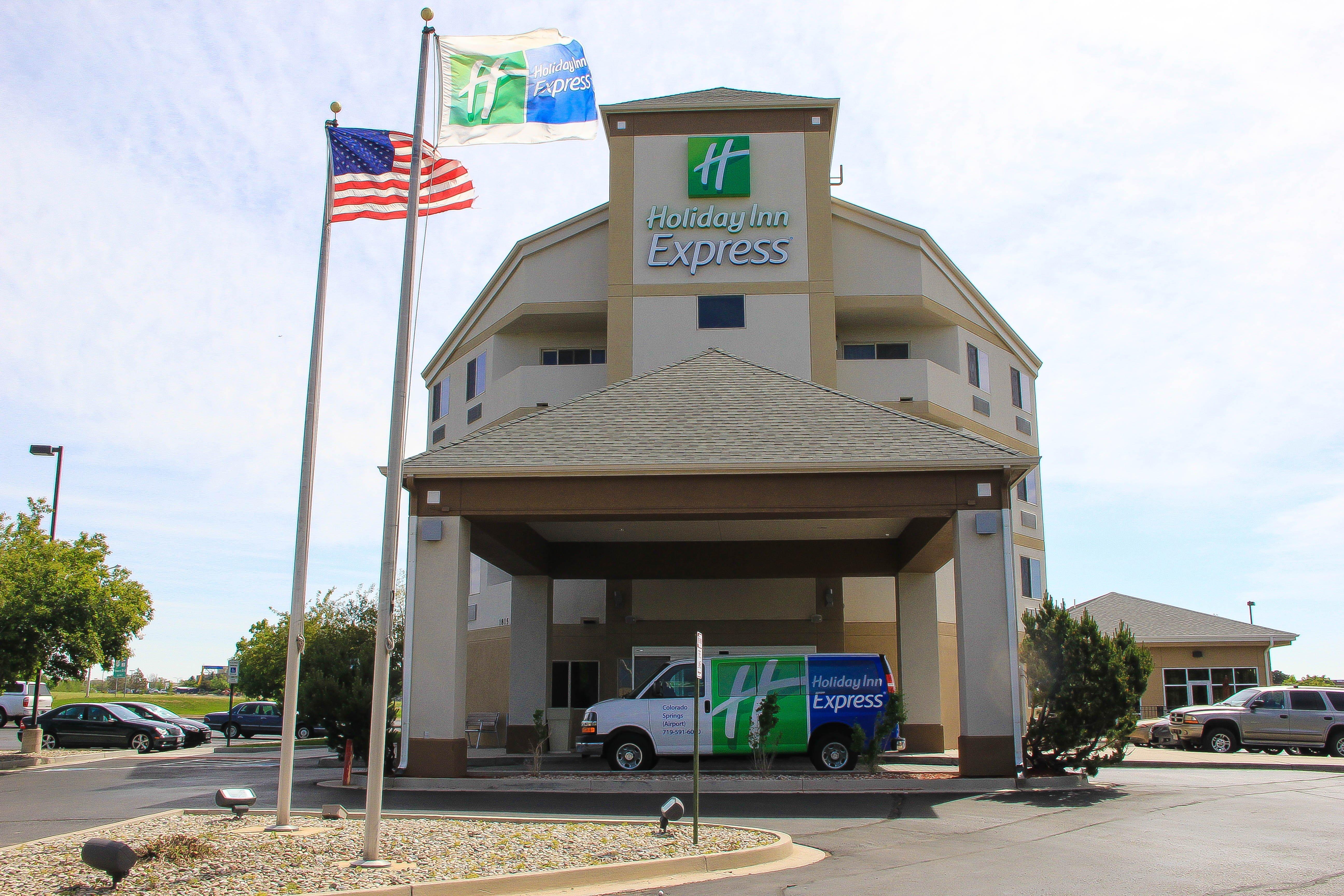Hilton Garden Inn Colorado Springs Airport Exterior photo