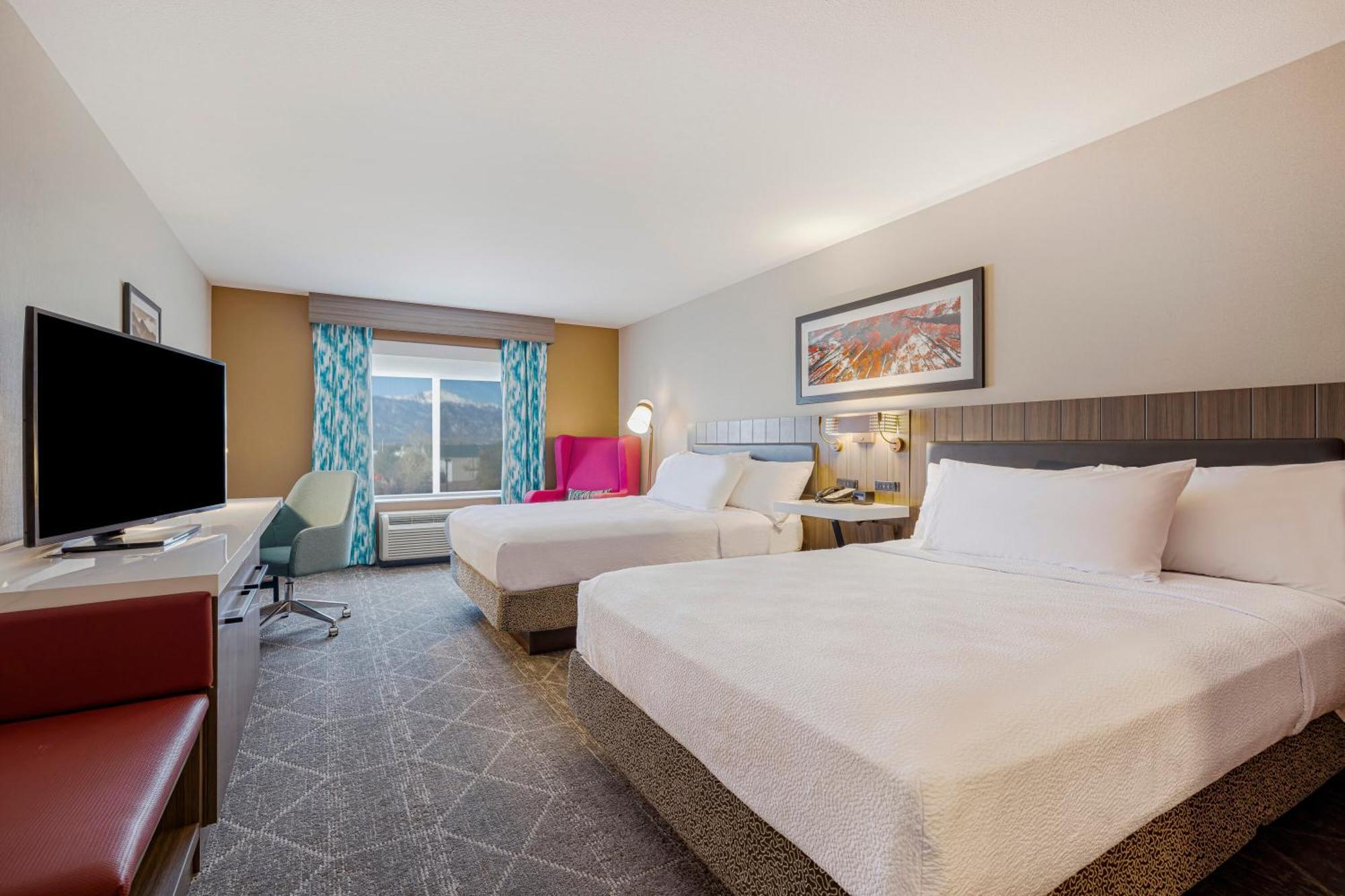Hilton Garden Inn Colorado Springs Airport Exterior photo