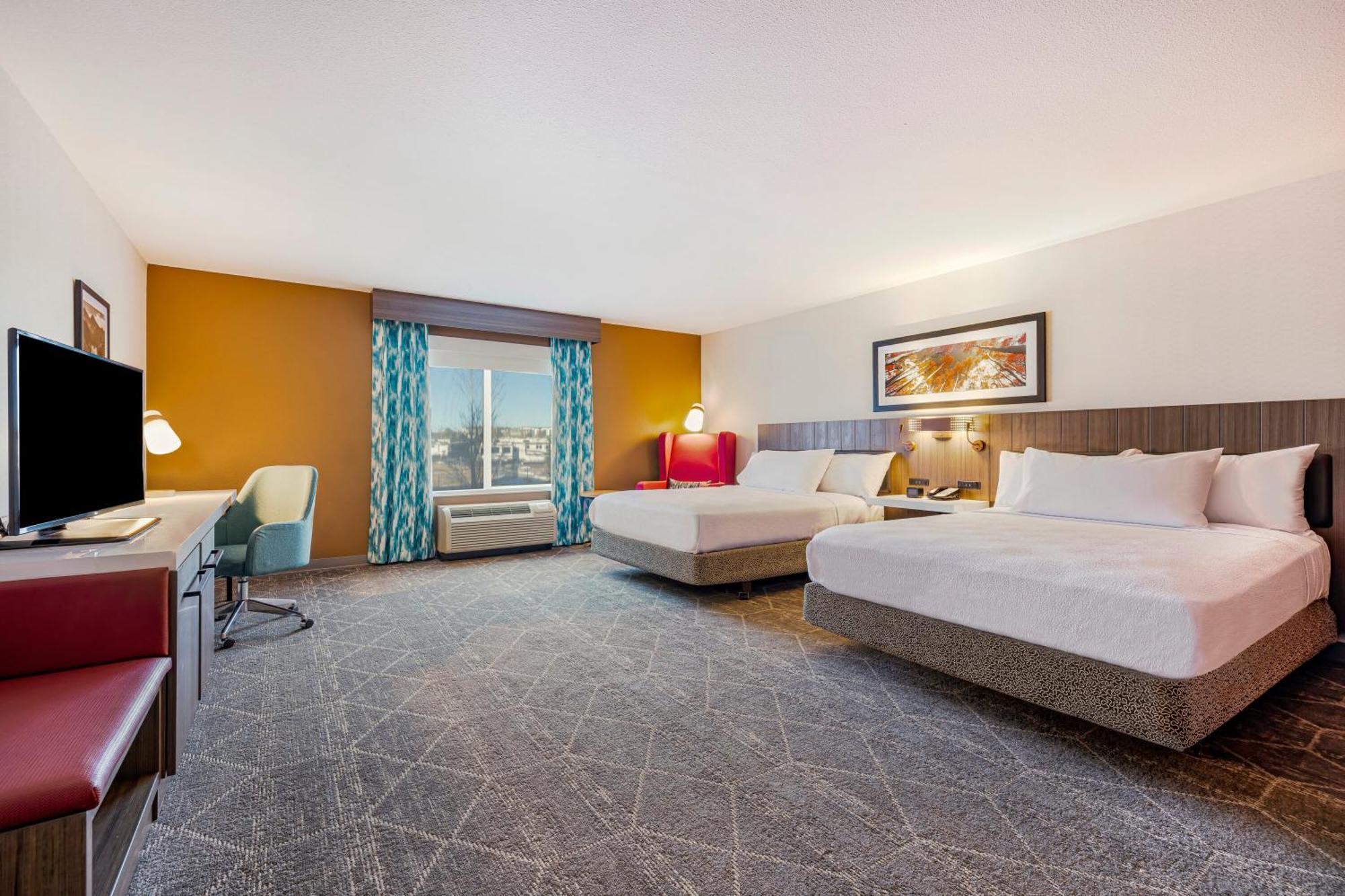 Hilton Garden Inn Colorado Springs Airport Exterior photo