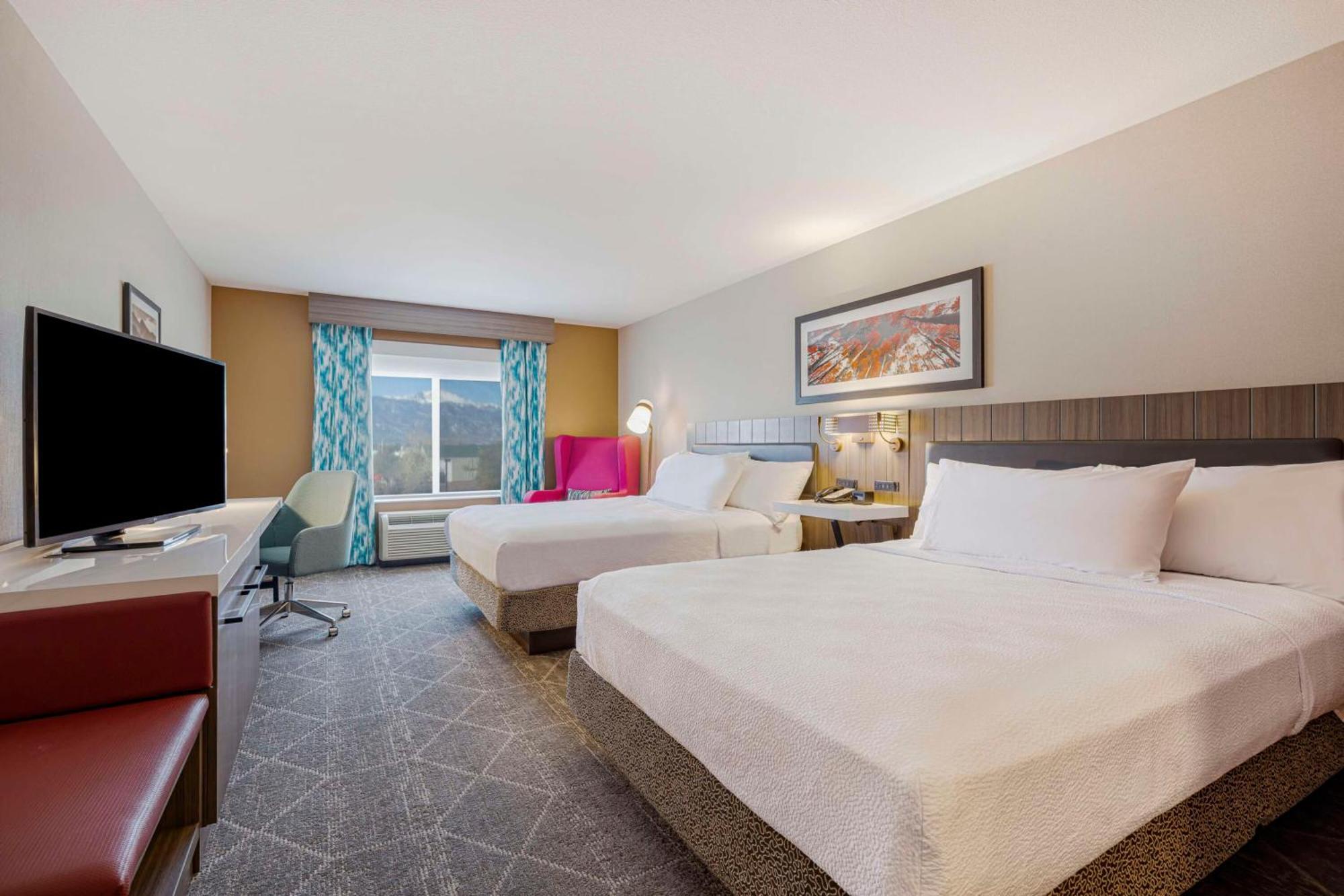 Hilton Garden Inn Colorado Springs Airport Exterior photo